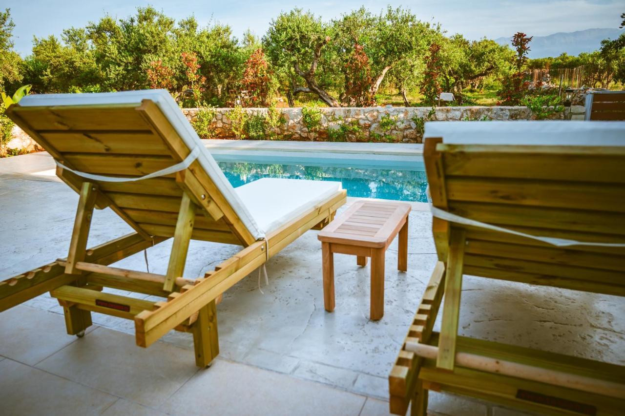 Villa Elaionas Stérnai 외부 사진