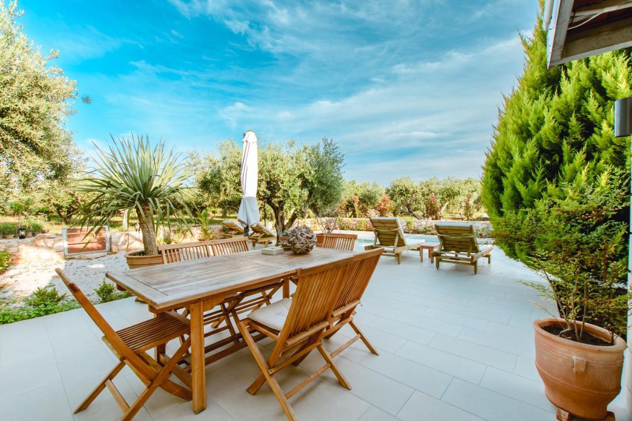 Villa Elaionas Stérnai 외부 사진